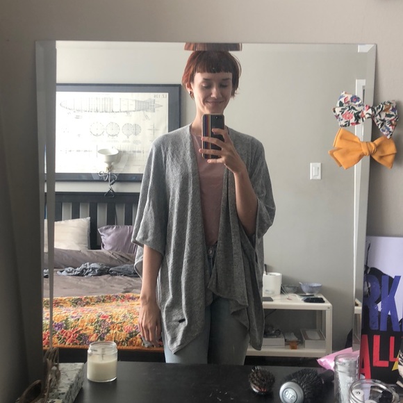 Titika Grey Shrug Sweater - Picture 2 of 3